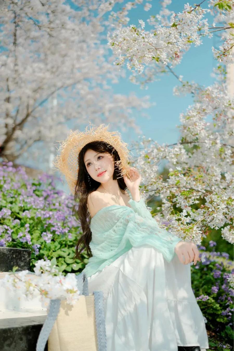 樱花季拍照万能姿势，手残党也能拍出氛围感大片-第3张图片-风享汇
