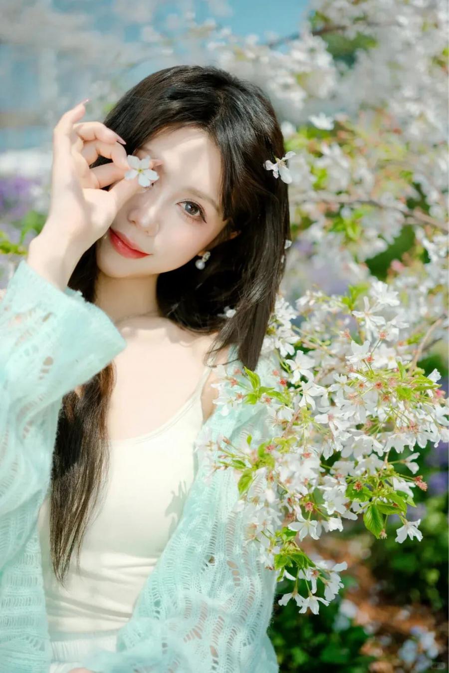 樱花季拍照万能姿势，手残党也能拍出氛围感大片-第7张图片-风享汇