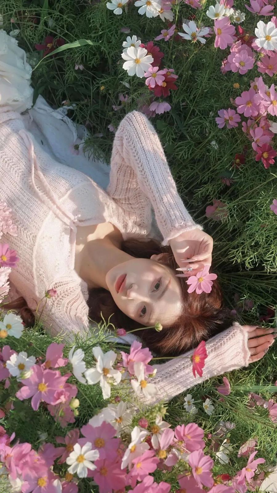 不用会摆拍！这8个花海拍照小技巧，随手拍都是温柔感-第3张图片-风享汇