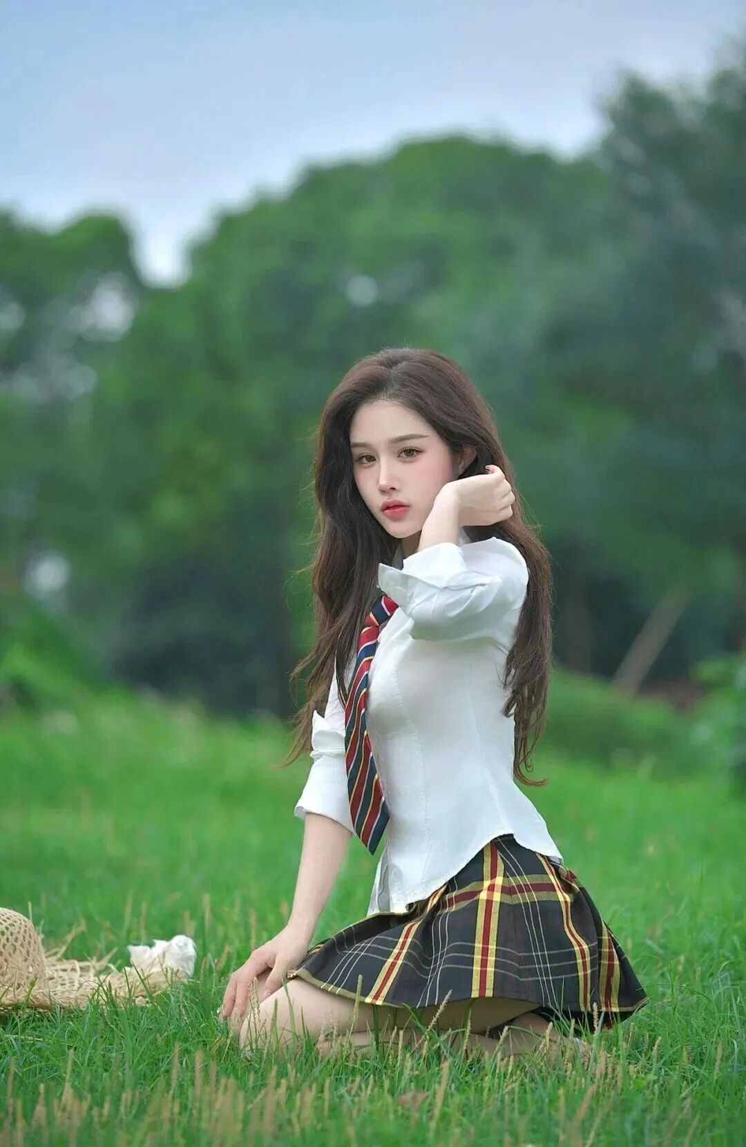 谁拍谁好看|草地 JK 轻松拍出元气少女感-第9张图片-风享汇 谁拍谁好看|草地 JK 轻松拍出元气少女感-第9张图片-风享汇