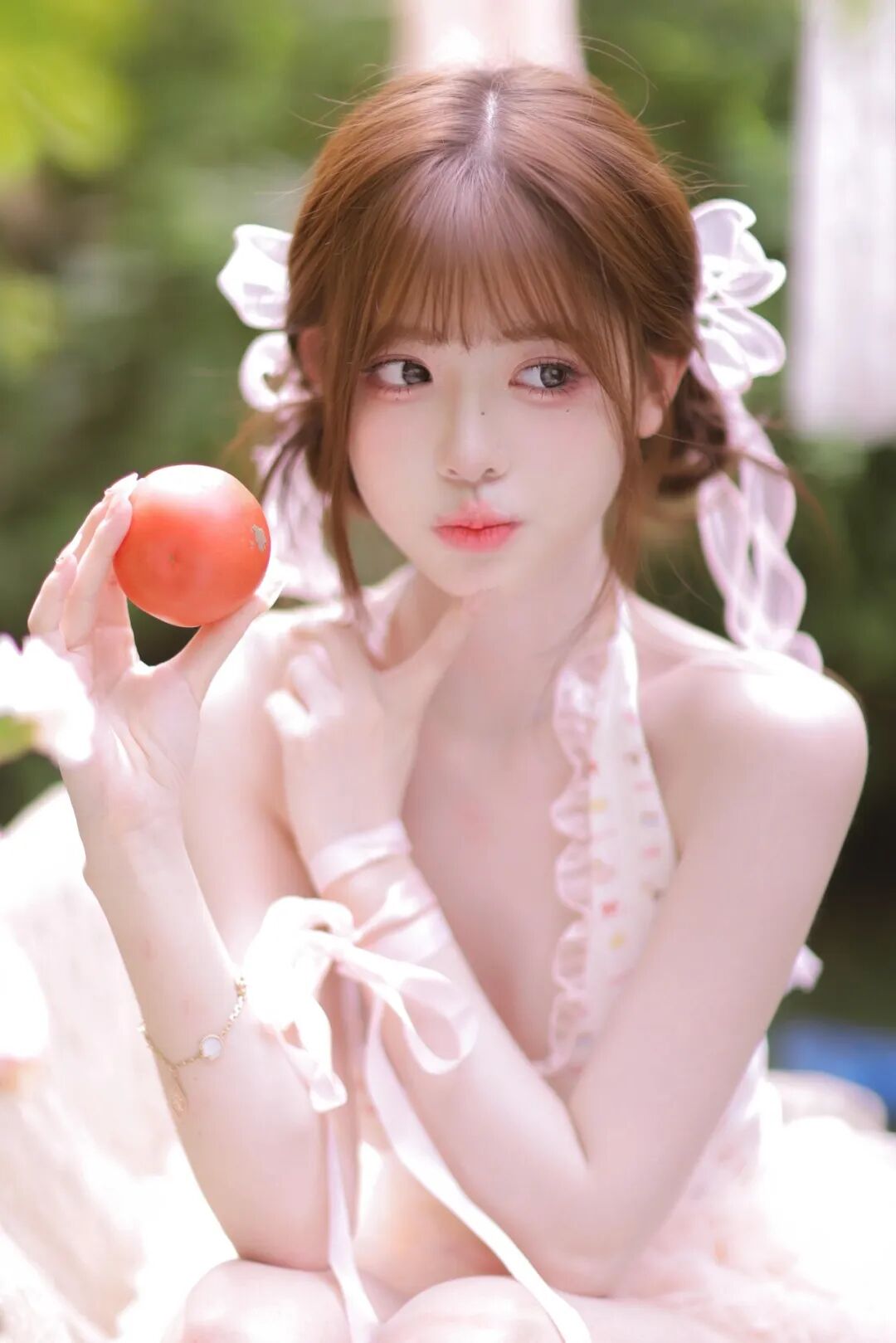 全套花园拍照姿势攻略|零基础也能轻松学会-第5张图片-风享汇 全套花园拍照姿势攻略|零基础也能轻松学会-第5张图片-风享汇