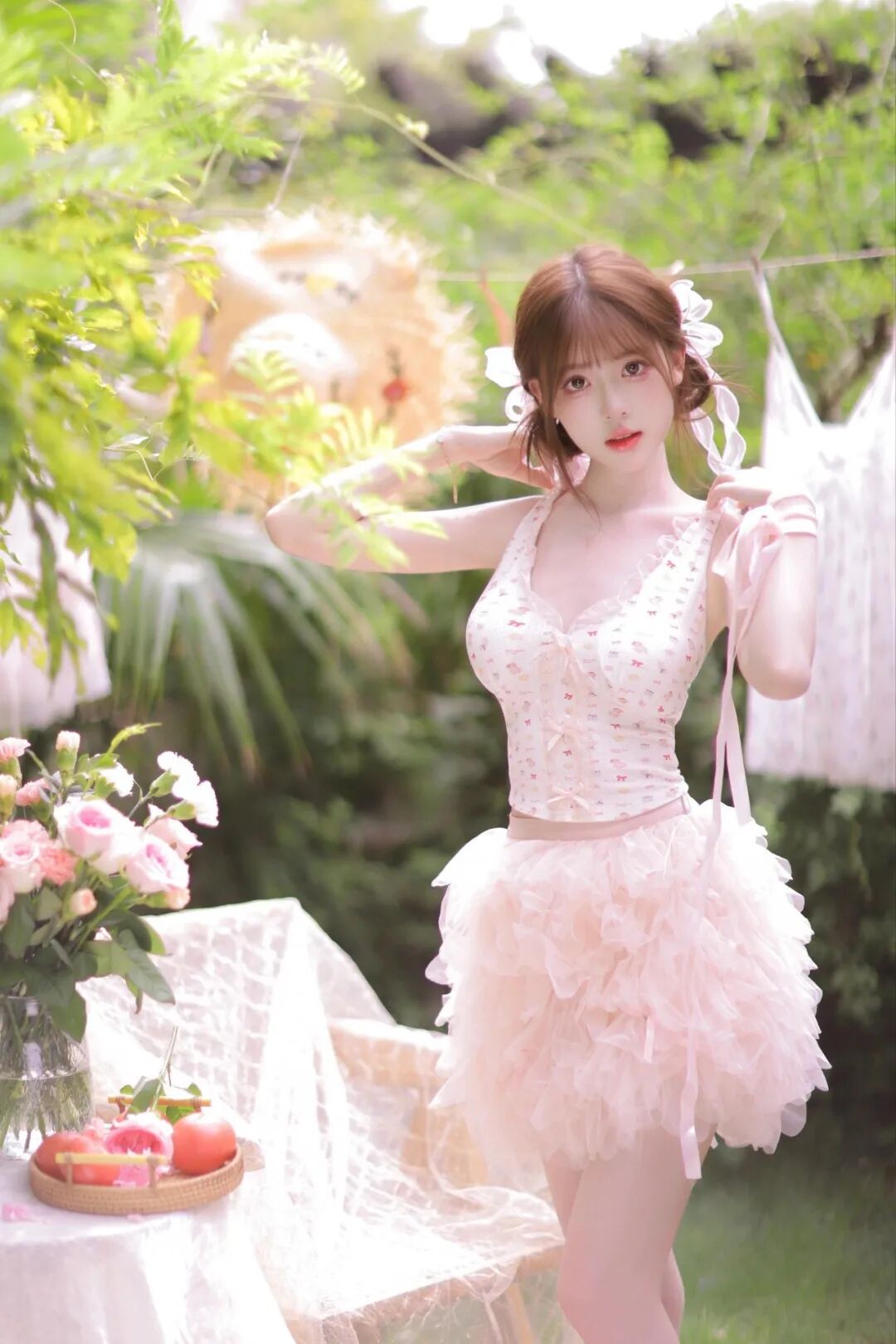 全套花园拍照姿势攻略|零基础也能轻松学会-第11张图片-风享汇 全套花园拍照姿势攻略|零基础也能轻松学会-第11张图片-风享汇