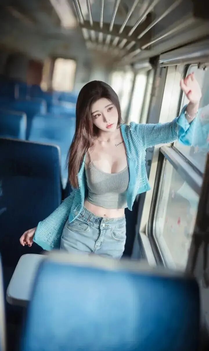 普通火车车厢也能出片！几招轻松拍出高级旅途大片-第4张图片-风享汇