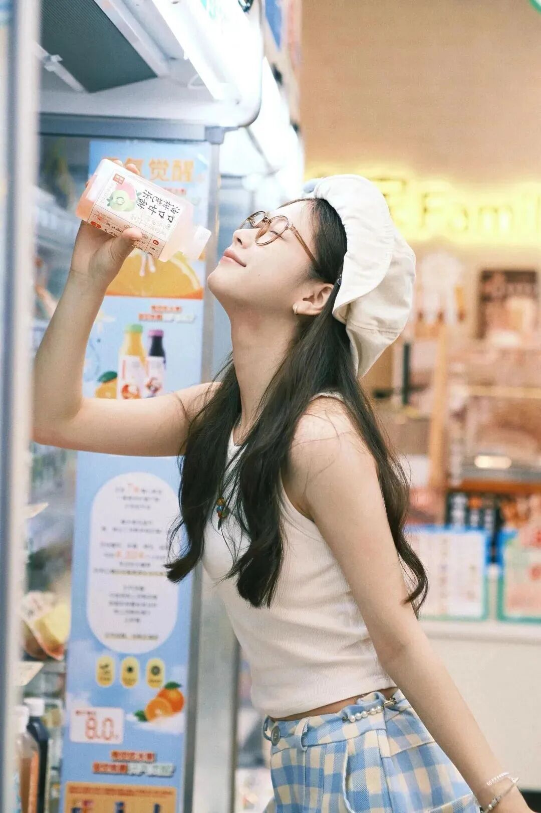 逛便利店这么拍，普通人也能拍出温柔少女感-第6张图片-风享汇