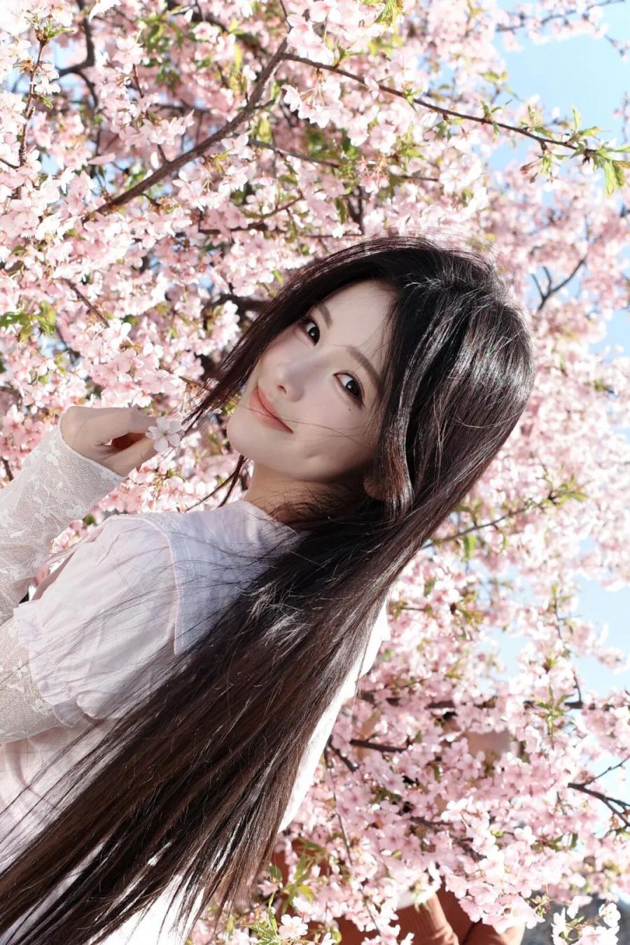 樱花人像拍照干货｜从姿势到技巧，手把手教你拍爆朋友圈！-第11张图片-风享汇