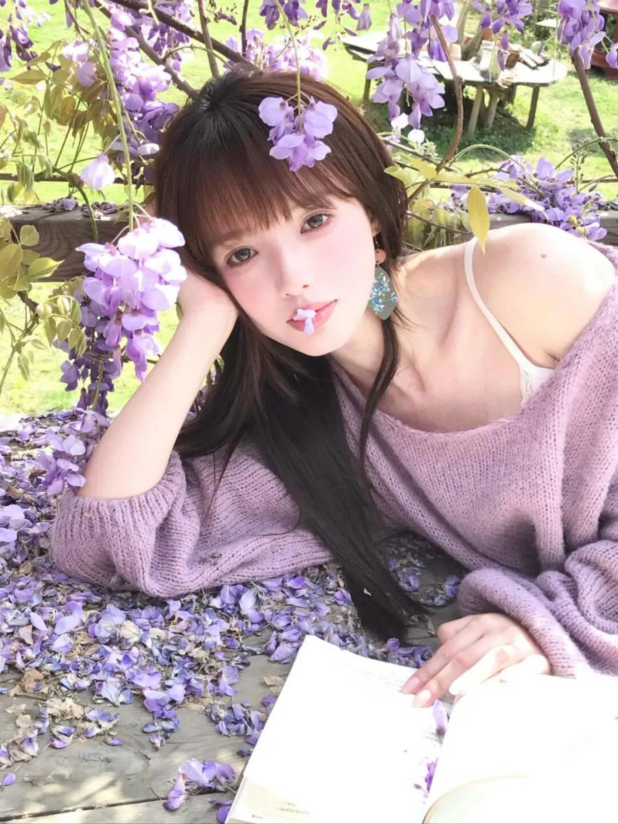 紫藤花人像躺拍教程!手残党也能拍出氛围感大片-第2张图片-风享汇 紫藤花人像躺拍教程!手残党也能拍出氛围感大片-第2张图片-风享汇