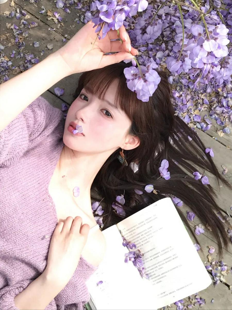 紫藤花人像躺拍教程!手残党也能拍出氛围感大片-第9张图片-风享汇 紫藤花人像躺拍教程!手残党也能拍出氛围感大片-第9张图片-风享汇