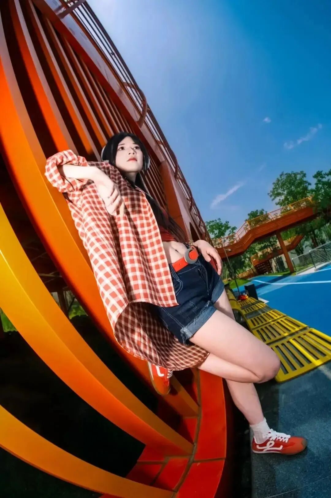 广角拍照不会摆?这9个广角姿势好看又显身材-第5张图片-风享汇 广角拍照不会摆?这9个广角姿势好看又显身材-第5张图片-风享汇