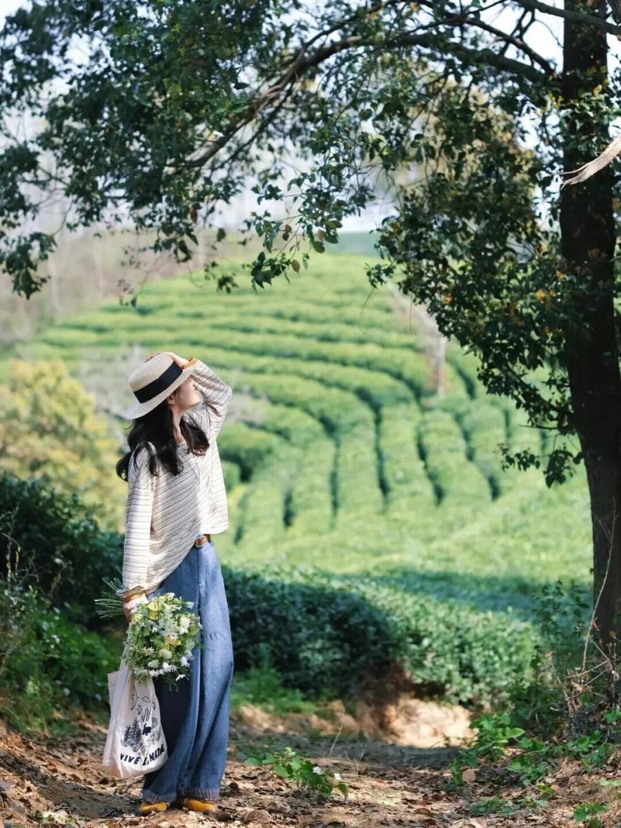 不看镜头也好看，春天户外的温柔拍照小技巧-第2张图片-风享汇