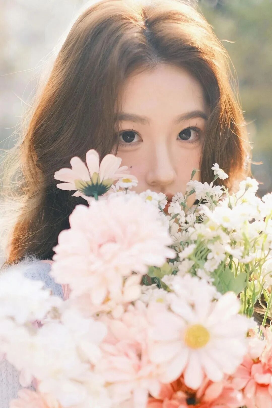 春日限定浪漫｜手捧花写真教程，每一张都像电影截图-第9张图片-风享汇