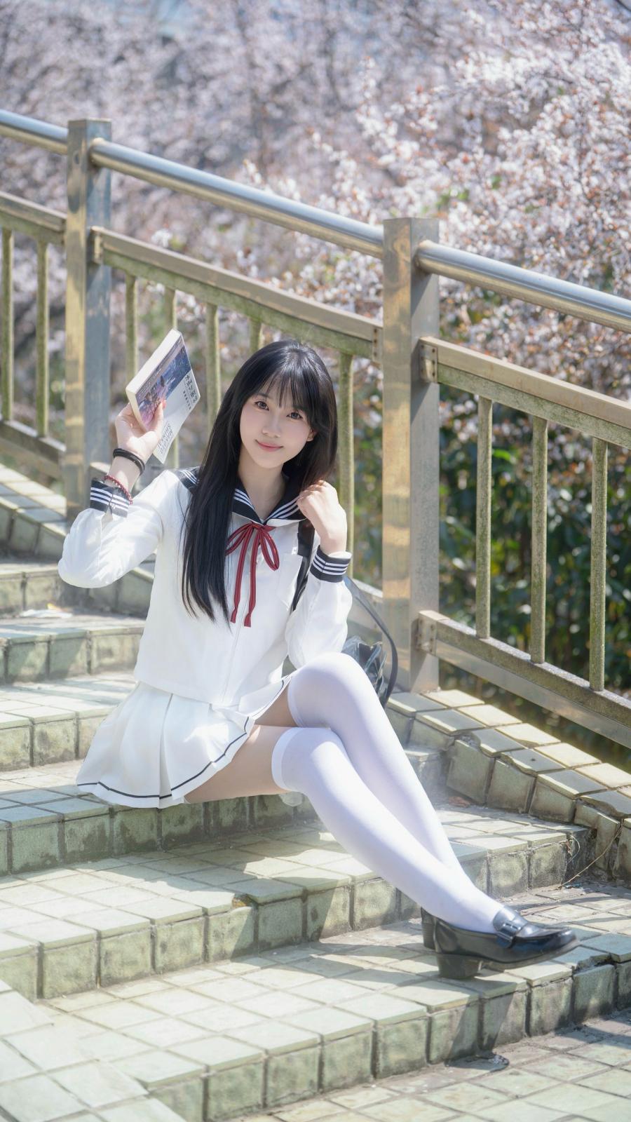 樱花季拍JK|新手也能拍的甜妹姿势,满满的少女感-第2张图片-风享汇 樱花季拍JK|新手也能拍的甜妹姿势,满满的少女感-第2张图片-风享汇