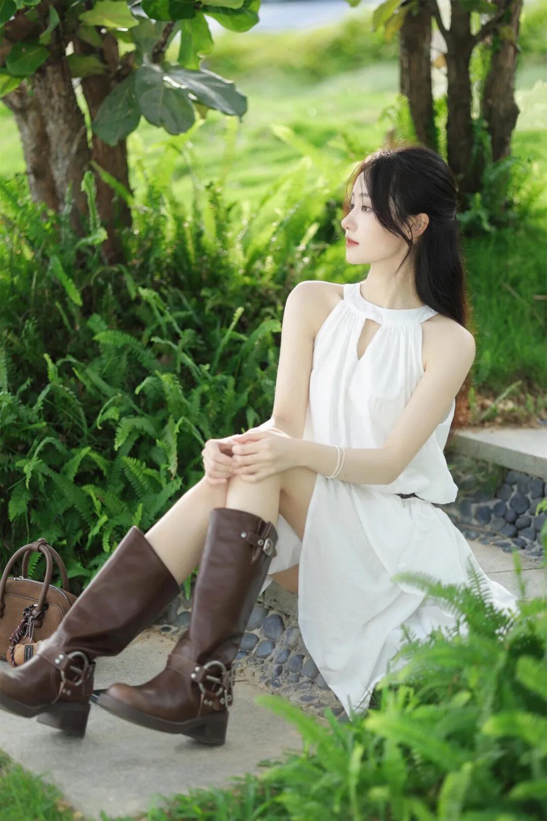 公园拍照别再只会比耶！教你拍出清透少女感-第4张图片-风享汇