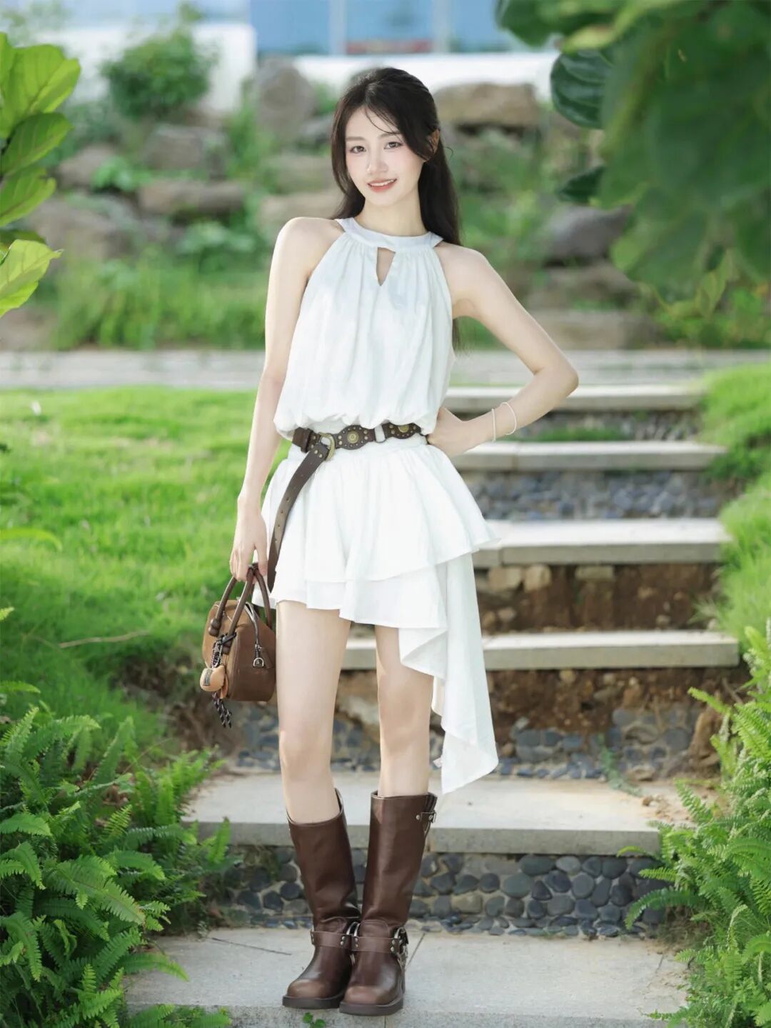 公园拍照别再只会比耶！教你拍出清透少女感-第3张图片-风享汇