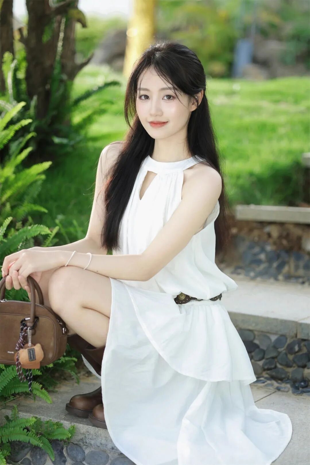 公园拍照别再只会比耶！教你拍出清透少女感-第5张图片-风享汇