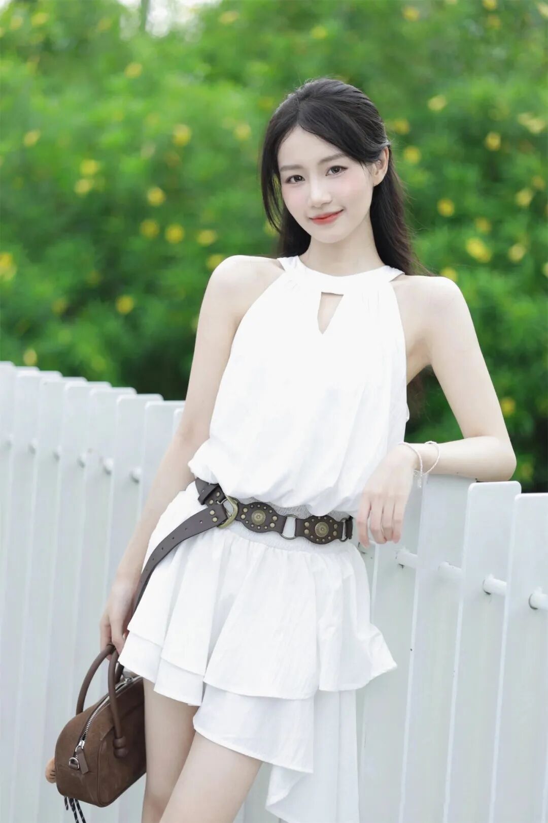 公园拍照别再只会比耶！教你拍出清透少女感-第7张图片-风享汇