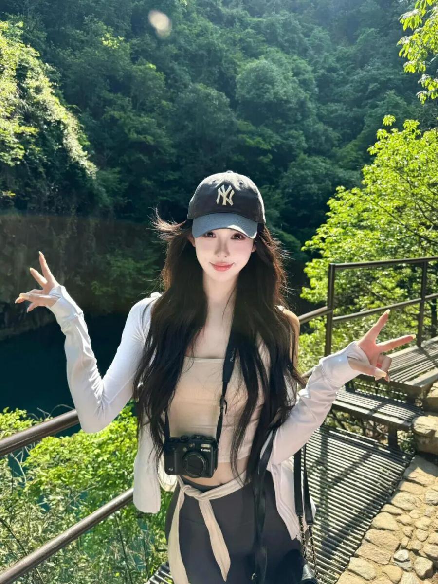 逛公园 / 爬山这样拍照！温柔显瘦还出片，秒变自然上镜达人-第4张图片-风享汇