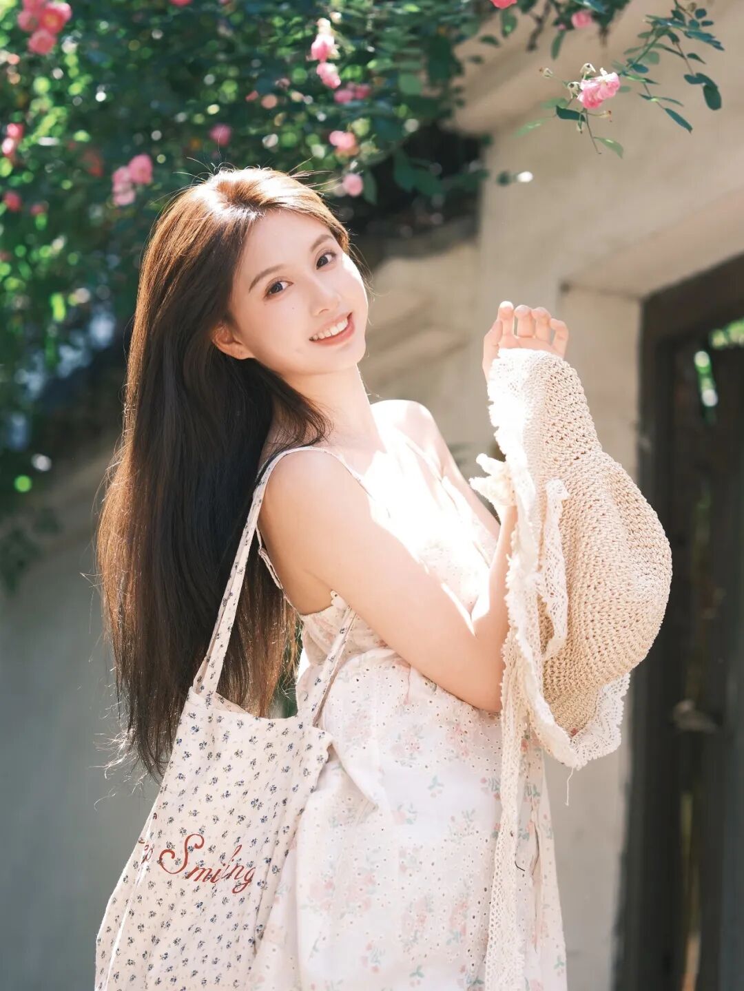 老巷清新风，9个姿势轻松拍出松弛感甜妹-第4张图片-风享汇