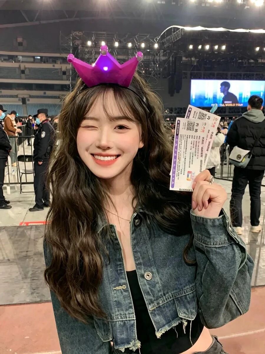 女生必看演唱会拍照教程，姿势百搭不出错-第2张图片-风享汇