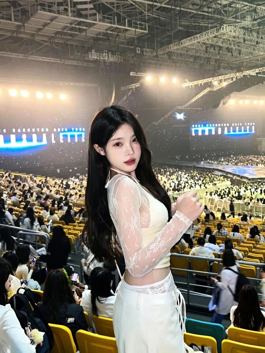 女生必看演唱会拍照教程，姿势百搭不出错-第3张图片-风享汇