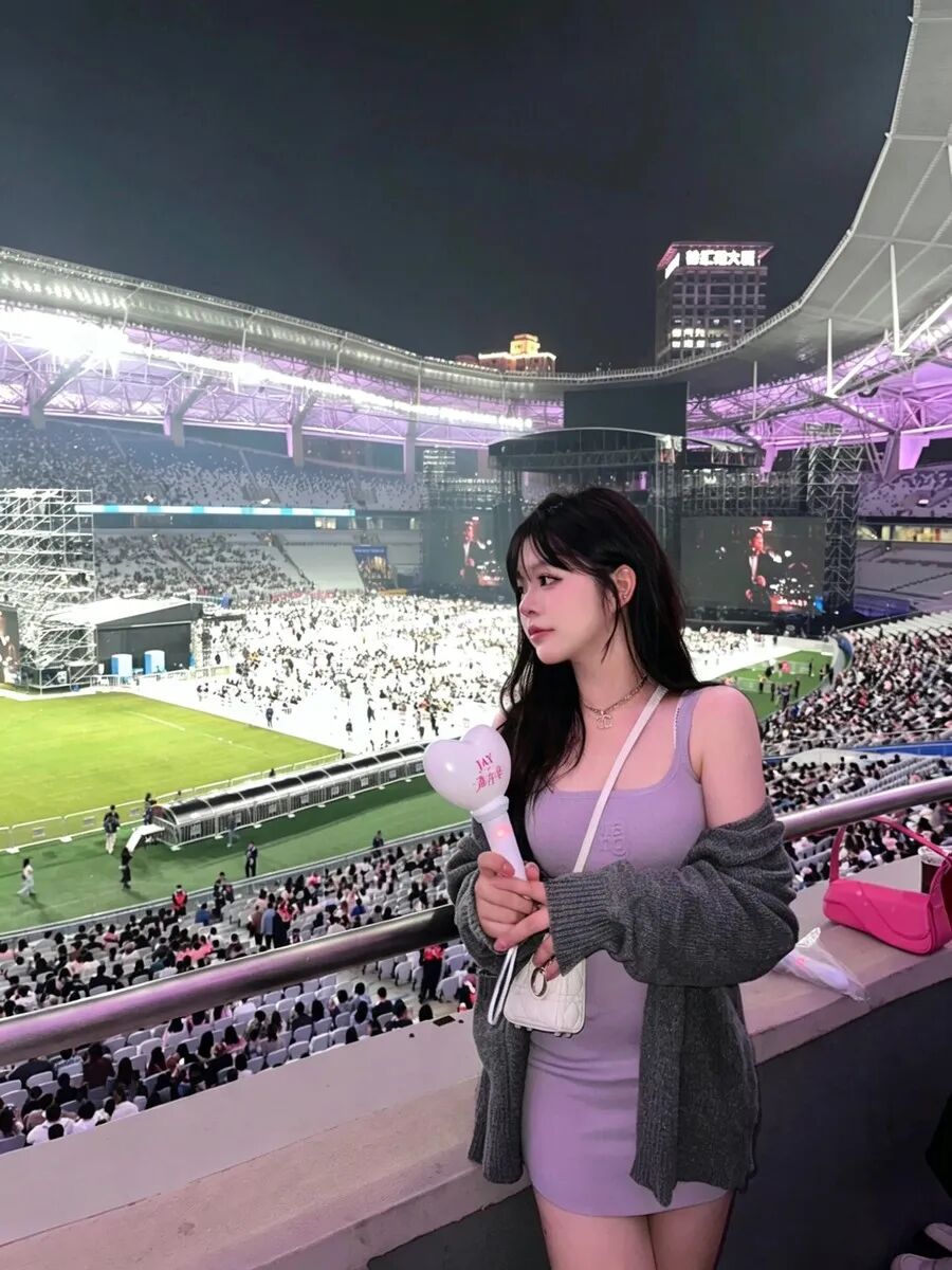 女生必看演唱会拍照教程，姿势百搭不出错-第9张图片-风享汇