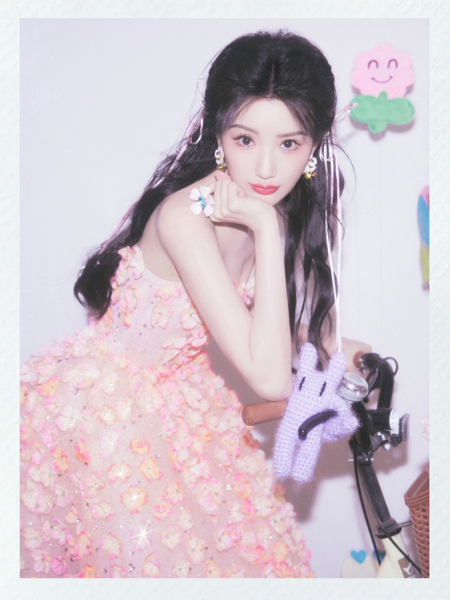 毛晓彤，她怎么一直都这么甜美可爱😊 ​​​-第1张图片-风享汇