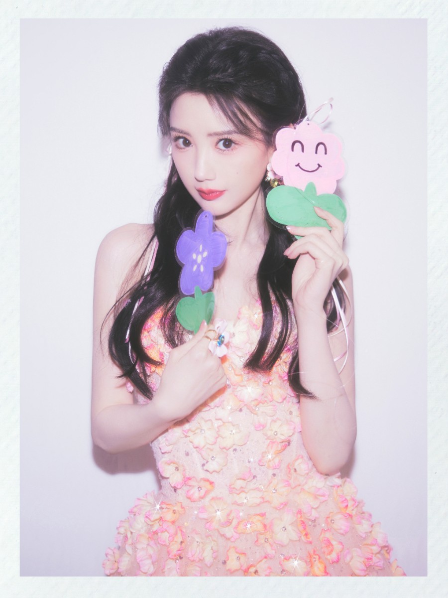 毛晓彤，她怎么一直都这么甜美可爱😊 ​​​-第12张图片-风享汇