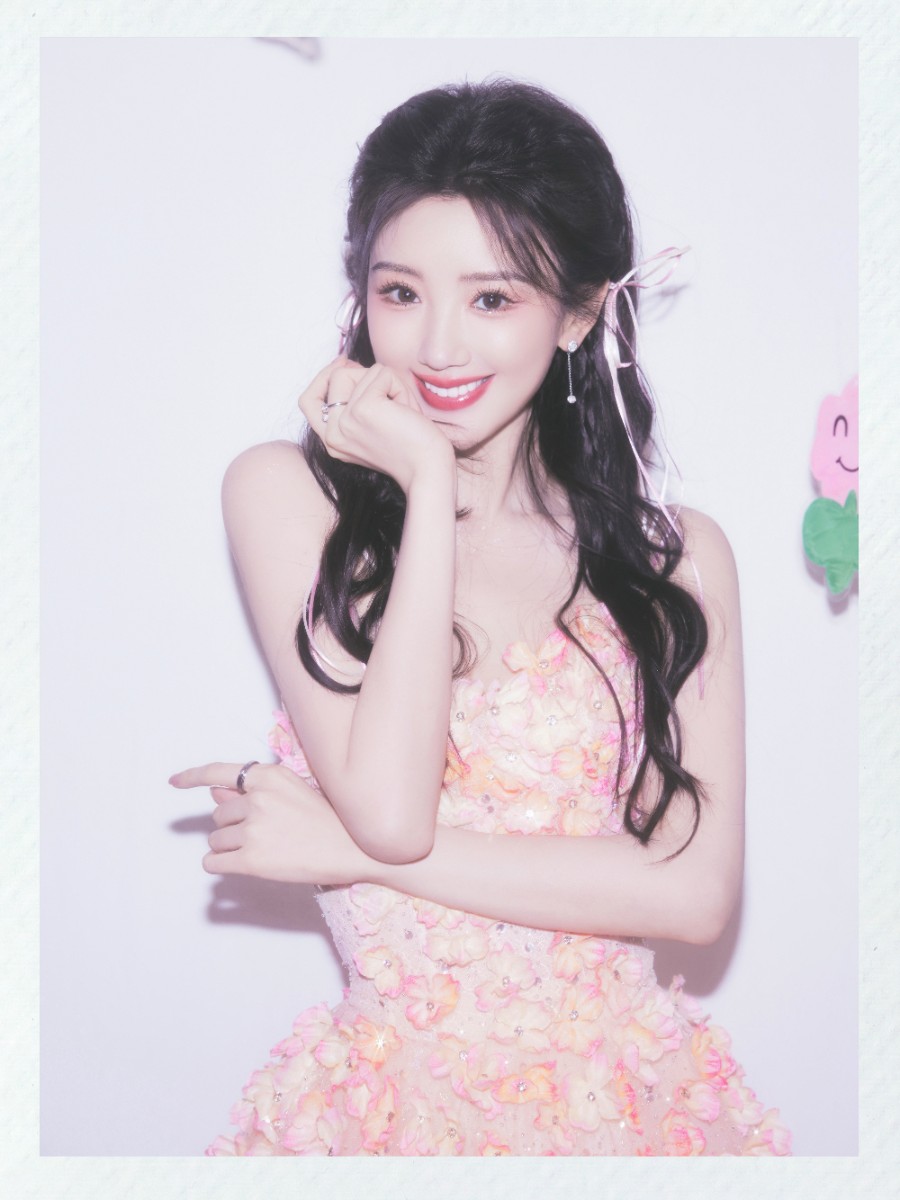 毛晓彤，她怎么一直都这么甜美可爱😊 ​​​-第4张图片-风享汇