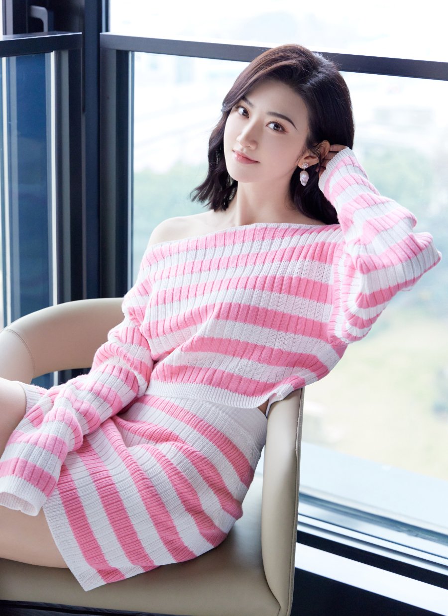 景甜粉嫩少女穿搭，又白又嫩，美的不是一点点啊-第7张图片-风享汇