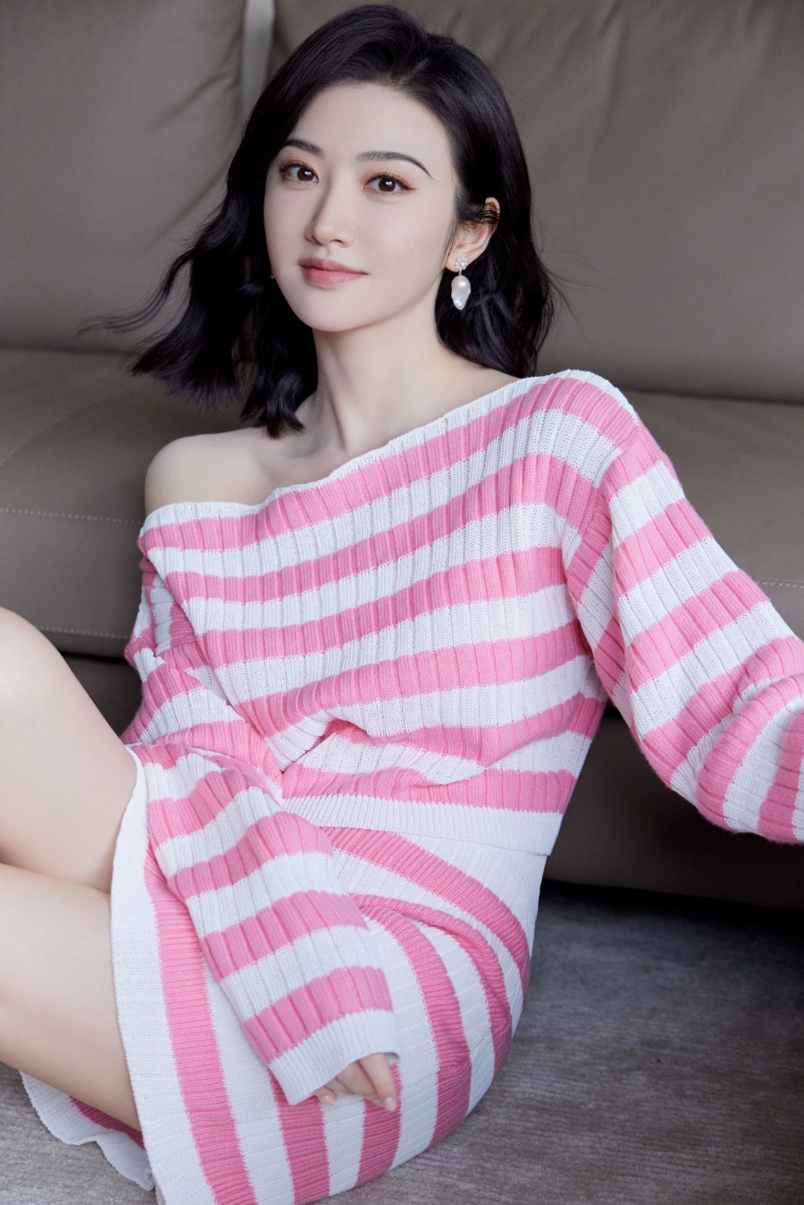 景甜粉嫩少女穿搭，又白又嫩，美的不是一点点啊-第9张图片-风享汇