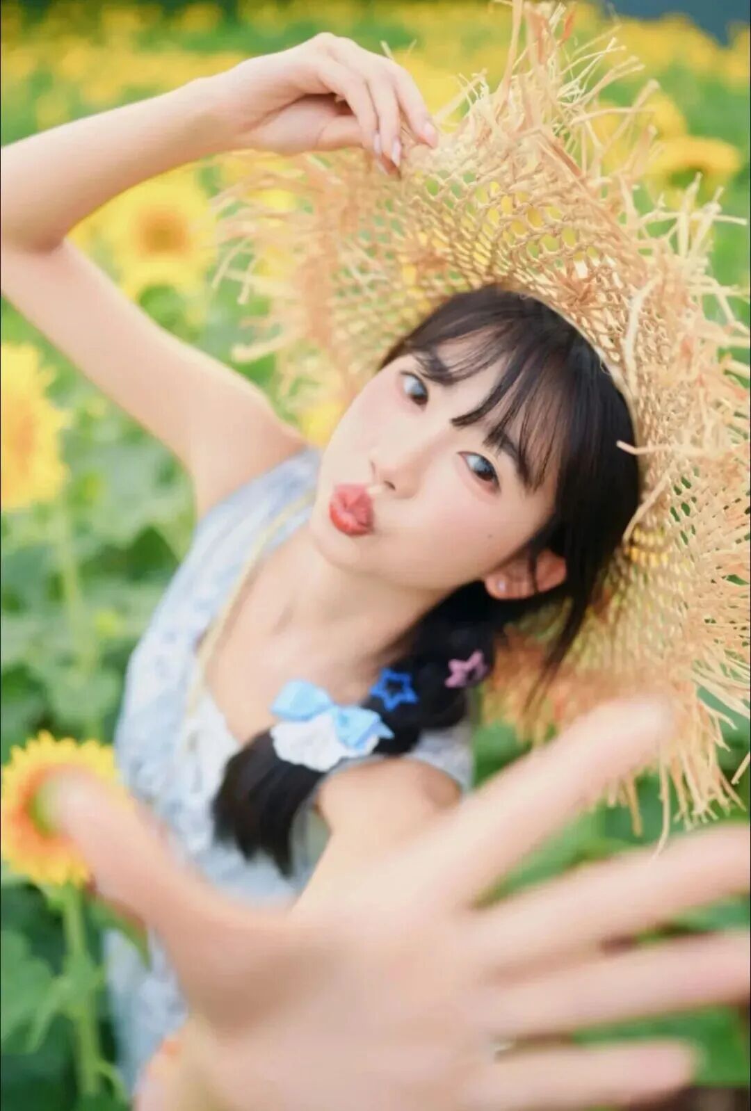夏天的向日葵写真这样拍，元气感直接拉满！-第4张图片-风享汇
