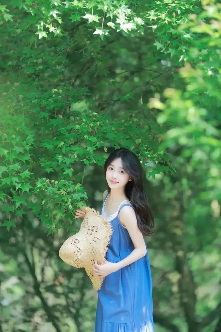 夏天森系拍照全攻略｜教你在树林里拍出清透感大片-第2张图片-风享汇