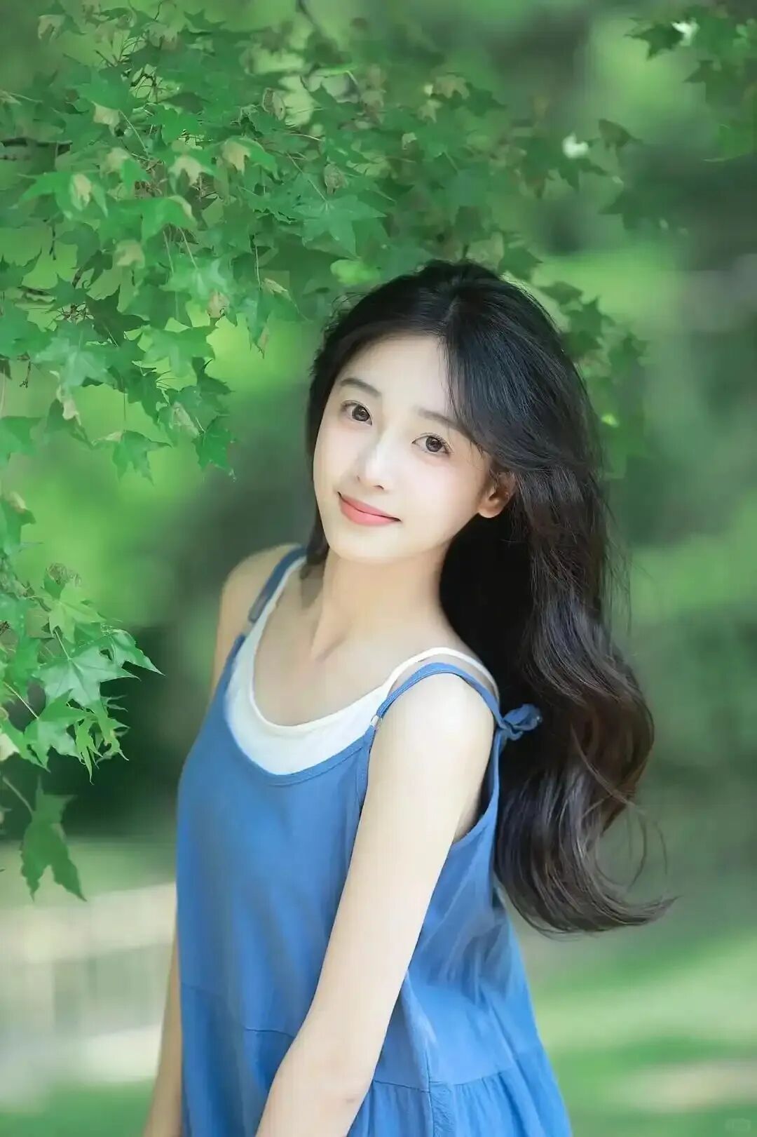 夏天森系拍照全攻略｜教你在树林里拍出清透感大片-第4张图片-风享汇