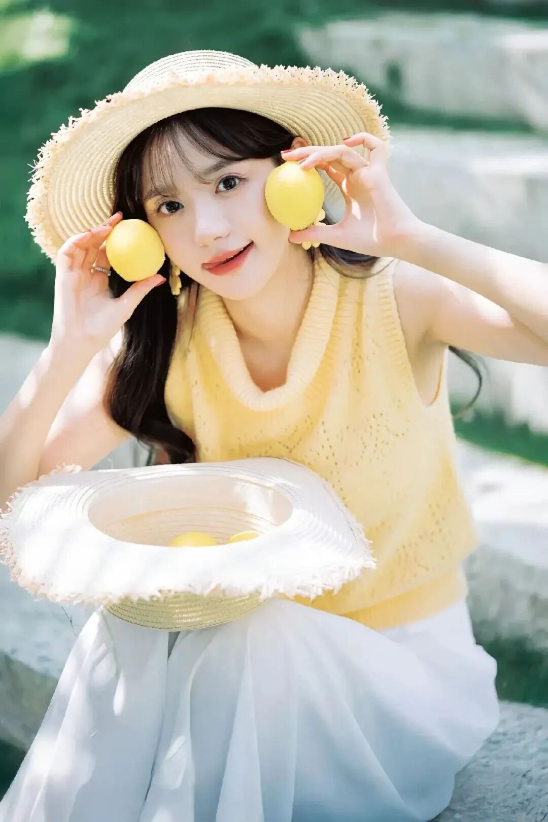 夏日柠檬写真｜6个姿势教你拍出清透少女感-第3张图片-风享汇