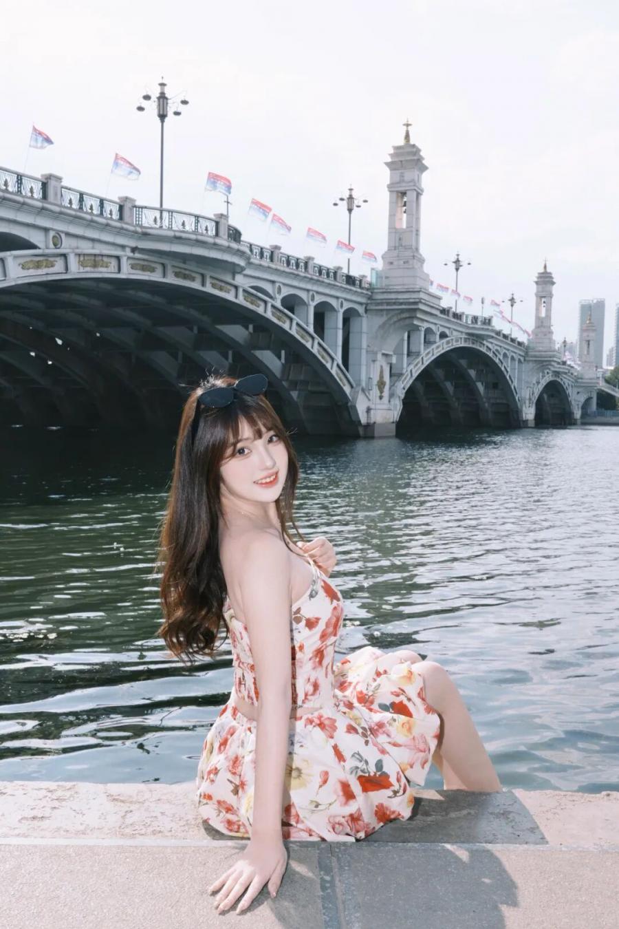 河边散步随手拍，7个万能姿势秒变氛围感女主-第5张图片-风享汇