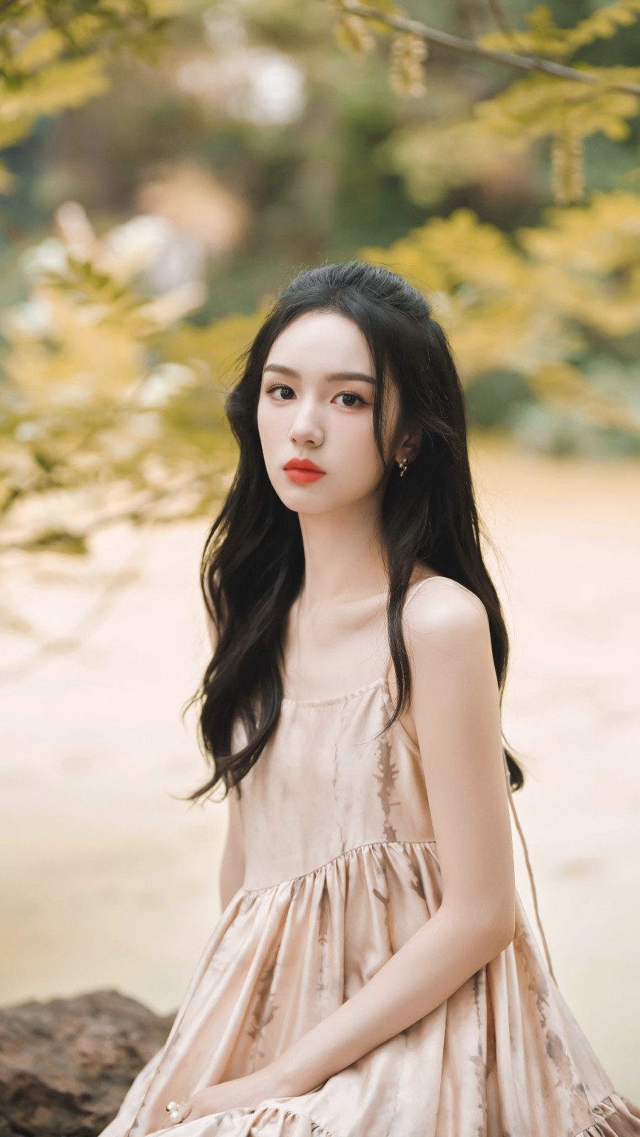 周也露背裙，清冷少女🍃-第2张图片-风享汇