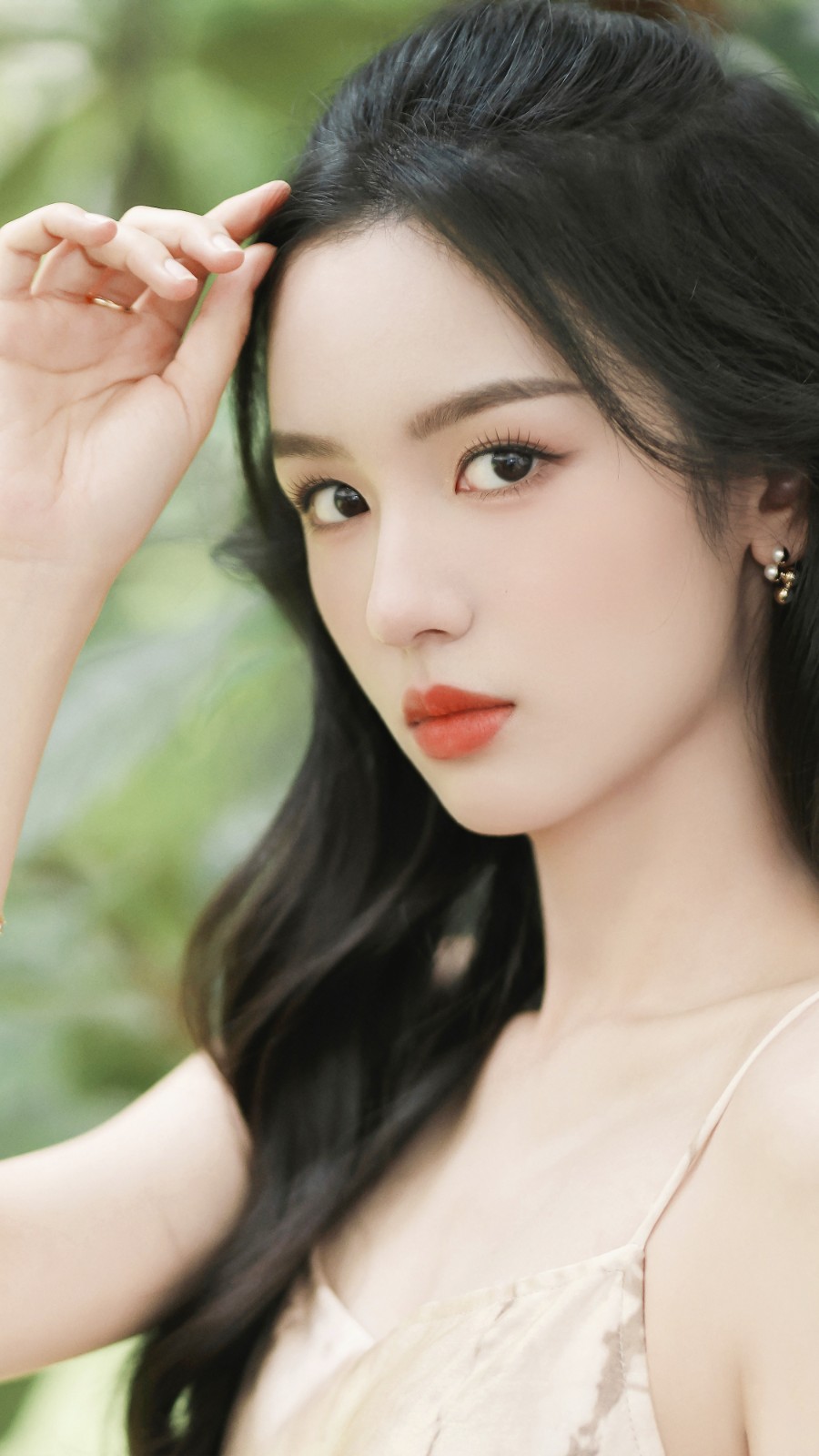 周也露背裙，清冷少女🍃-第4张图片-风享汇