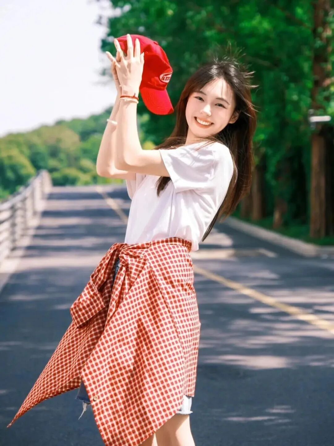 夏日街拍万能姿势！青春感的正确打开方式-第6张图片-风享汇