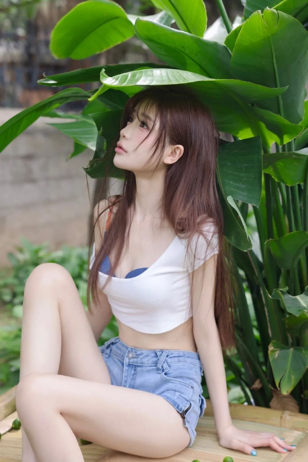 夏日绿植拍照全攻略｜10个懒人姿势，照着拍就好看-第4张图片-风享汇