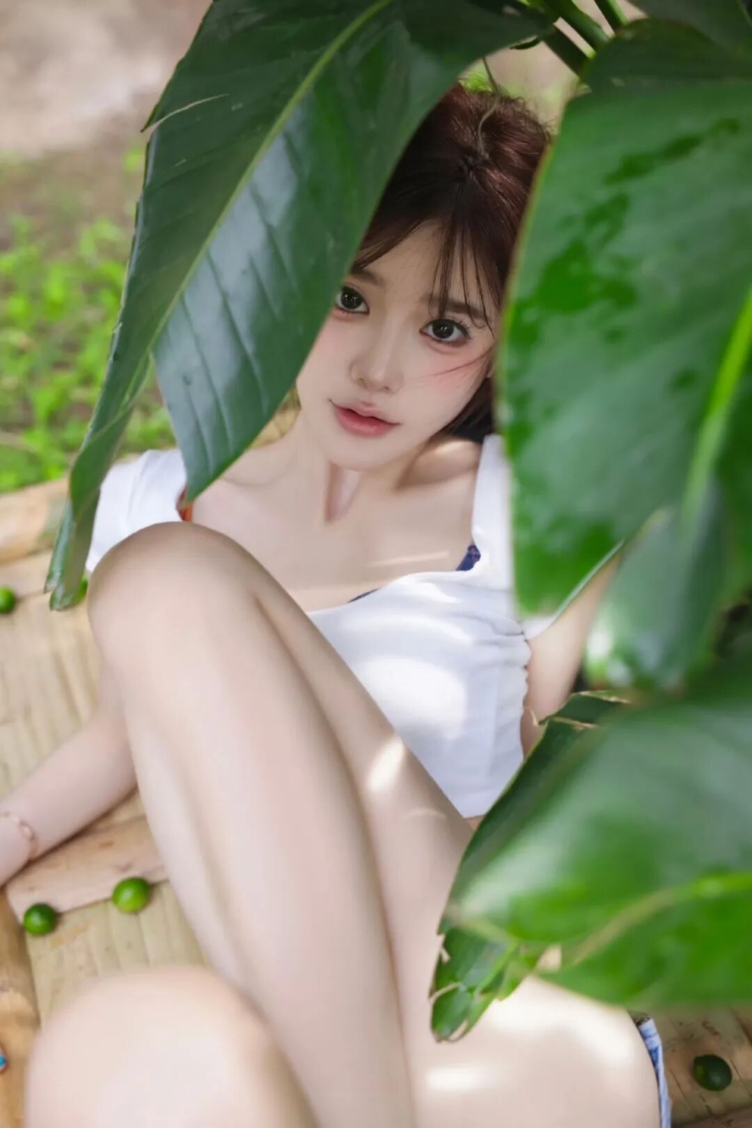 夏日绿植拍照全攻略｜10个懒人姿势，照着拍就好看-第6张图片-风享汇