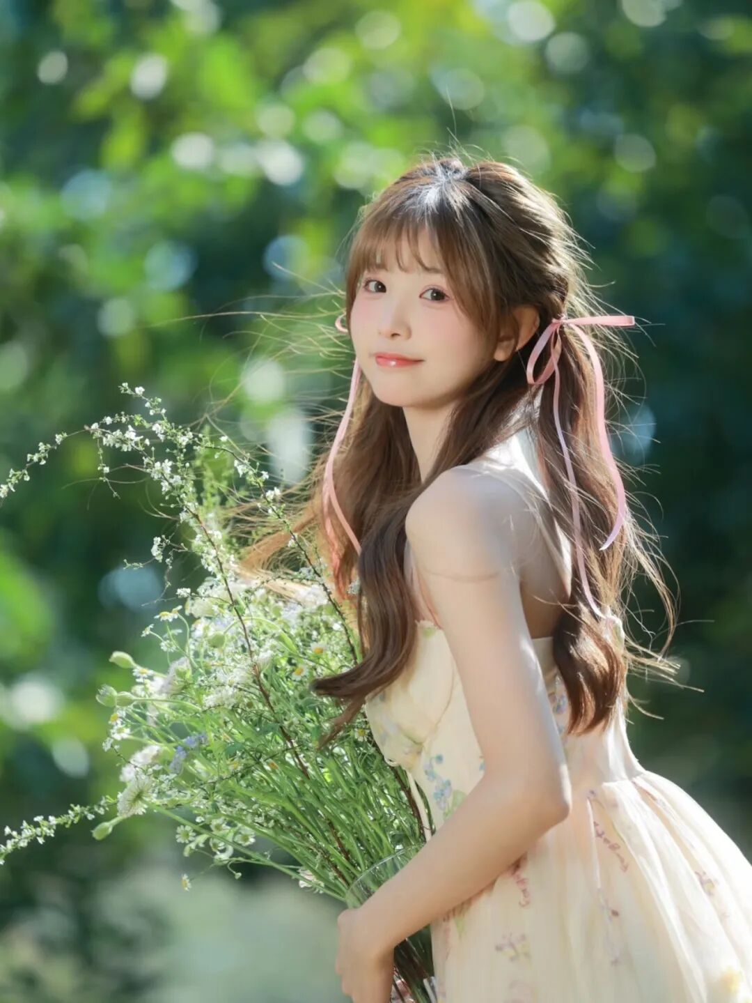 拿捏夏日清甜感！解锁少女感拍照万能公式-第4张图片-风享汇