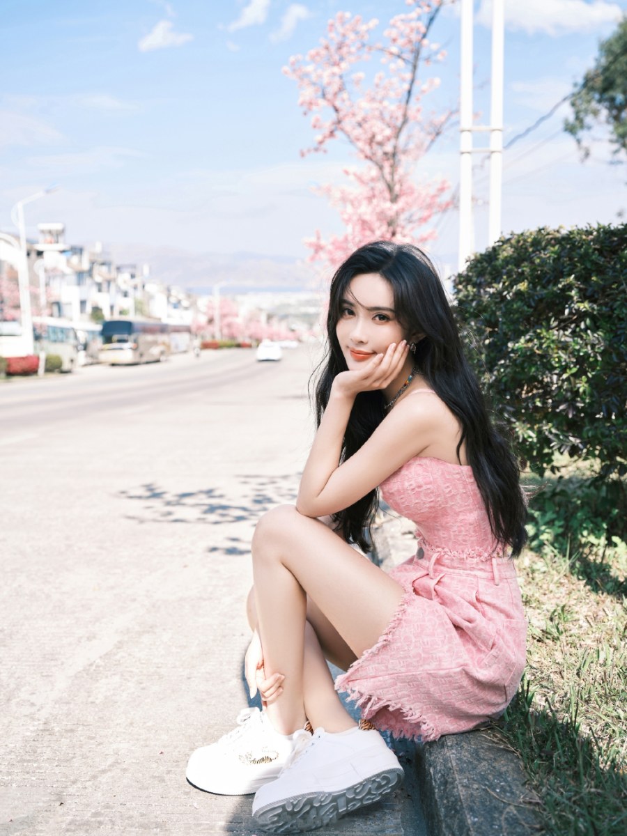孟子义：红粉女郎，这颜值确实出众-第7张图片-风享汇