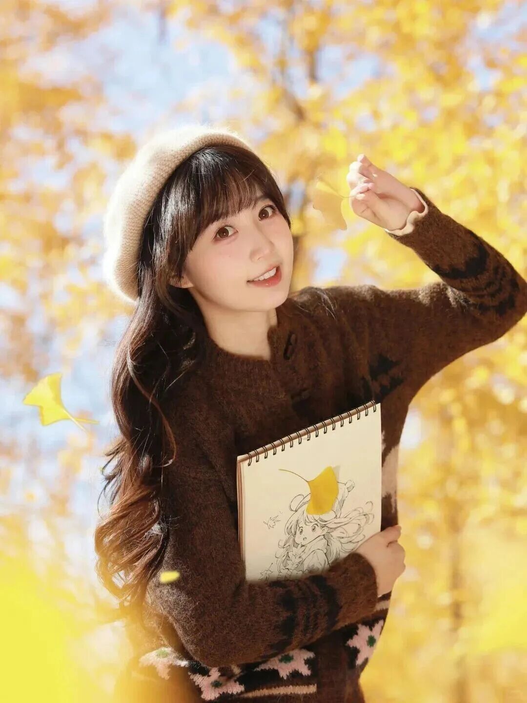 秋日银杏林拍照指南｜9 个姿势教你拍出氛围感大片-第5张图片-风享汇