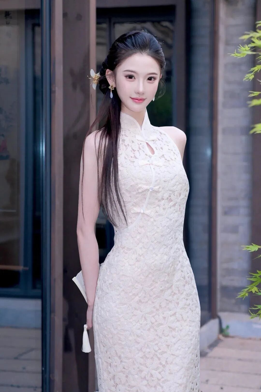 旗袍拍照这样摆：7个姿势拍出温婉好身材，显瘦又有气质-第6张图片-风享汇