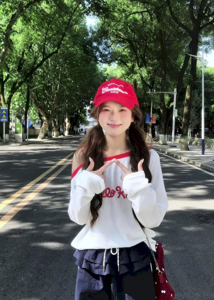 9个街头拍照姿势，运动风也能拍出元气大片，显腿长又上镜-第10张图片-风享汇