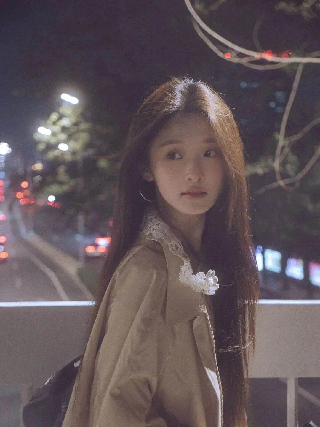 天桥夜景拍照指南：10个姿势，普通人也能拍出电影感-第5张图片-风享汇